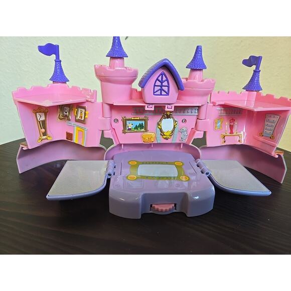 The Original SNUBBIES GIGI Pretty Palace French Poodle Castle Set Toy Quest - Picture 4 of 6